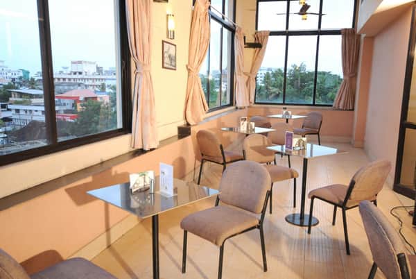 Time Square Business Hotel, Kochi 2
